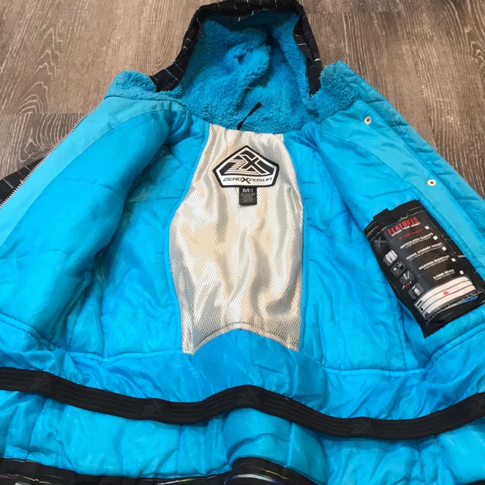 Winter coat - Picture 4 of 4